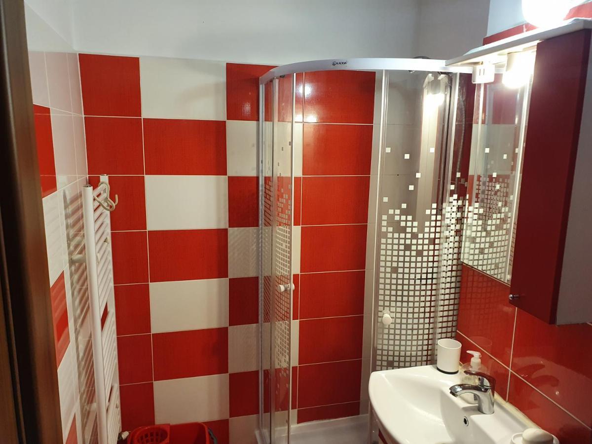 Rza Apartment Bistriţa Eksteriør billede